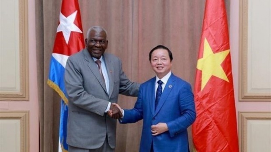 Vietnamese Deputy PM meets with Cuban leaders